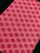 Load image into Gallery viewer, Stripe Flower Tea Towel set
